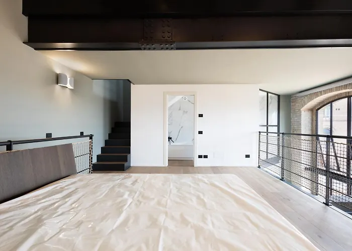 Penthouse - Loft With Canal View Apartment *